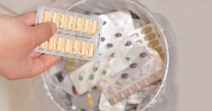 Descarte correto de medicamentos pode ser feito em farmcias