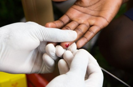 Testes de HIV em farmcias tornam-se mais comuns